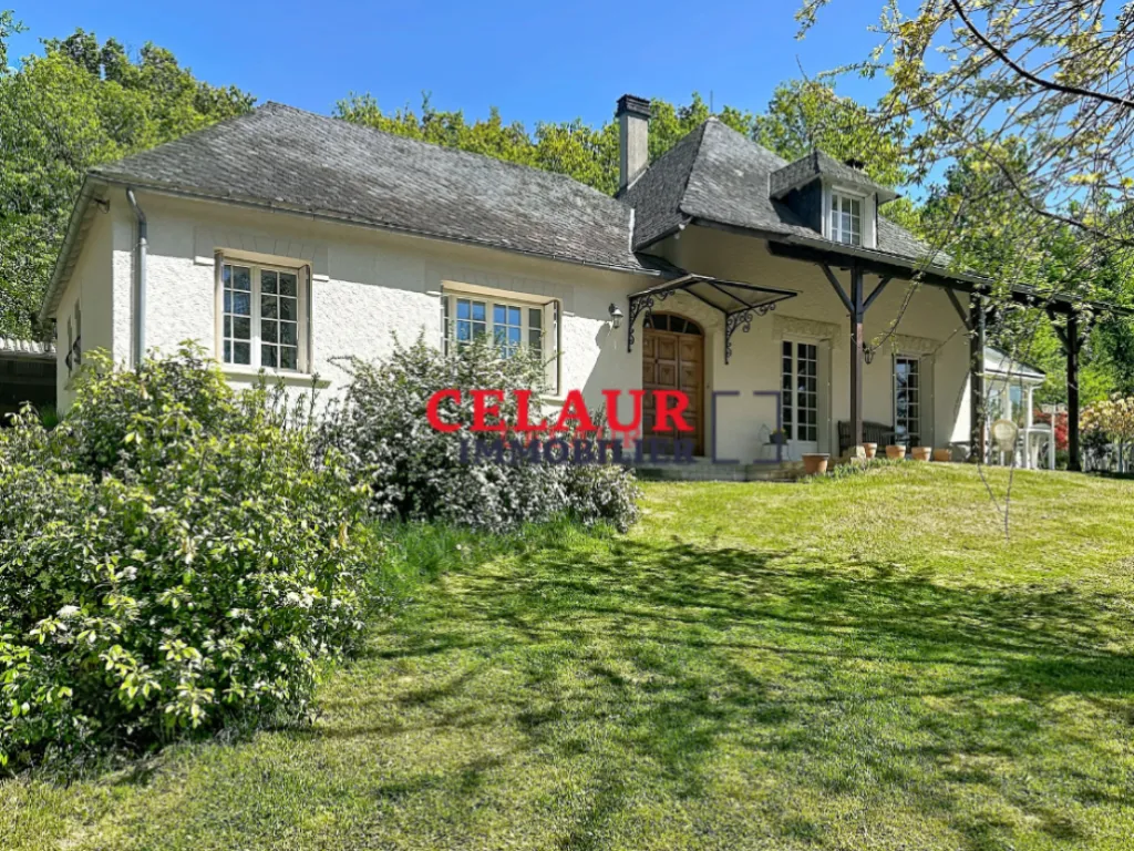 PAVILLON AVEC VIE DE PLAIN-PIED